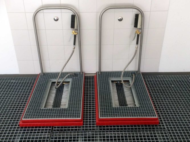 Varianten für die Stiefelwaschanlagen Variante für Stiefelwaschanlage STW 320