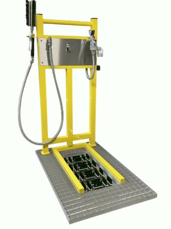 Stiefelwaschanlage STW-327 aus Edelstahl Stiefelwaschanlage STW-327 aus Edelstahl
